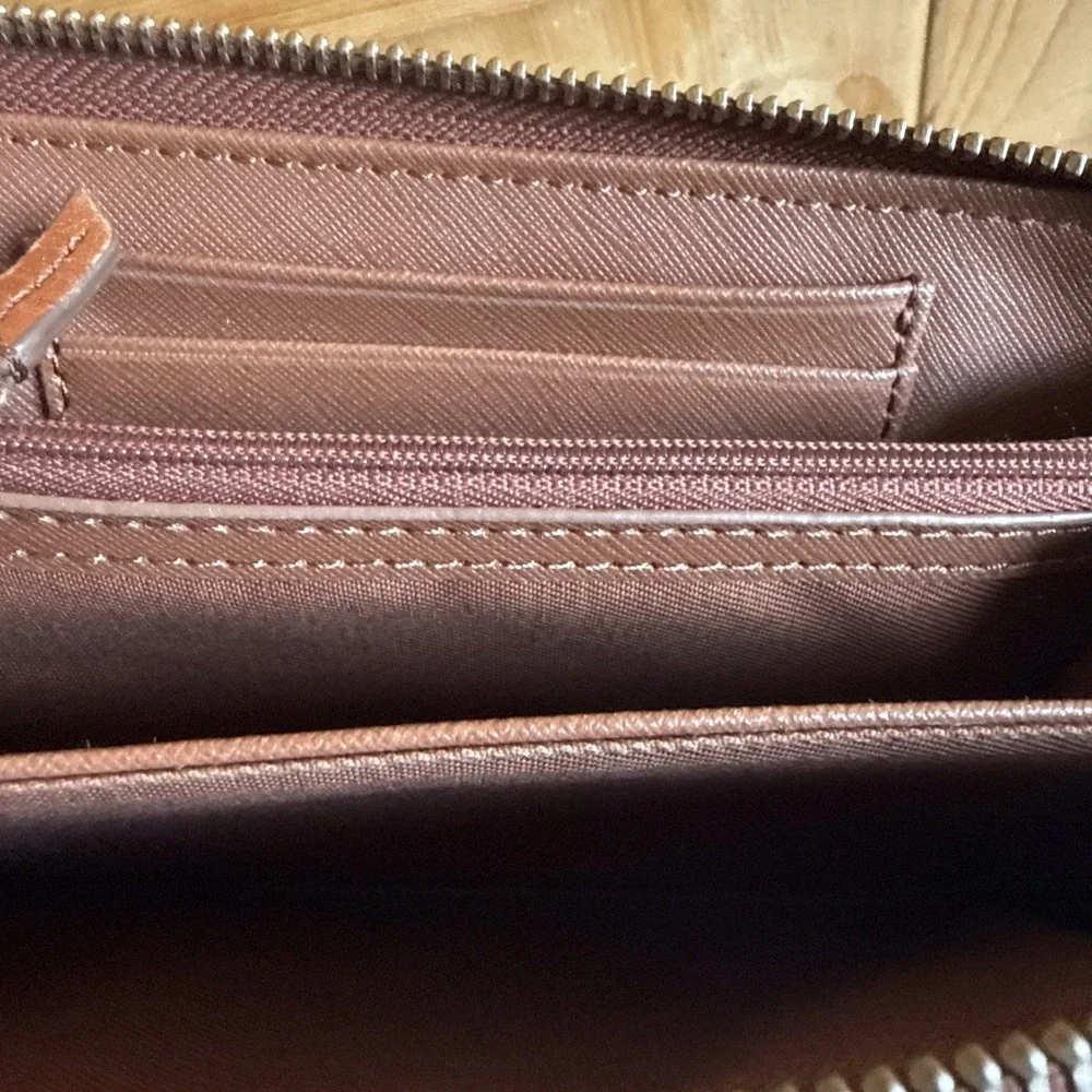 Fossil Zip Around Brown Leather Wallet